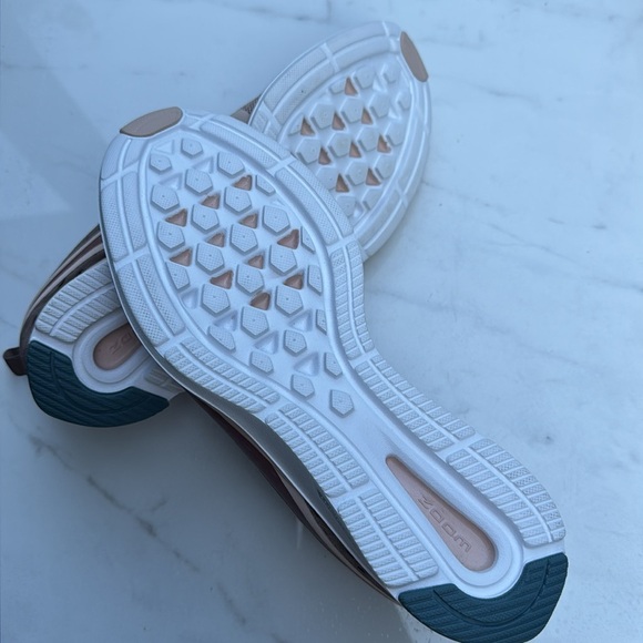 NIKE zoom strike size 9.5 - Picture 6 of 10